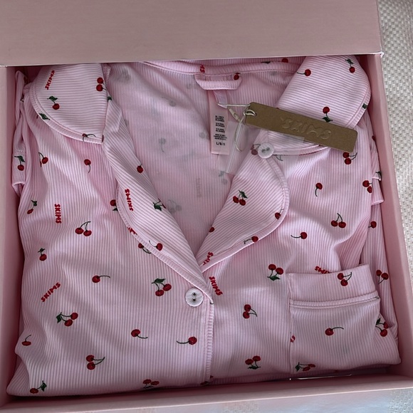 SKIMS Limited Edition CHERRY BLOSSOM PRINT Soft Lounge Sleep Set NWT - Picture 10 of 10